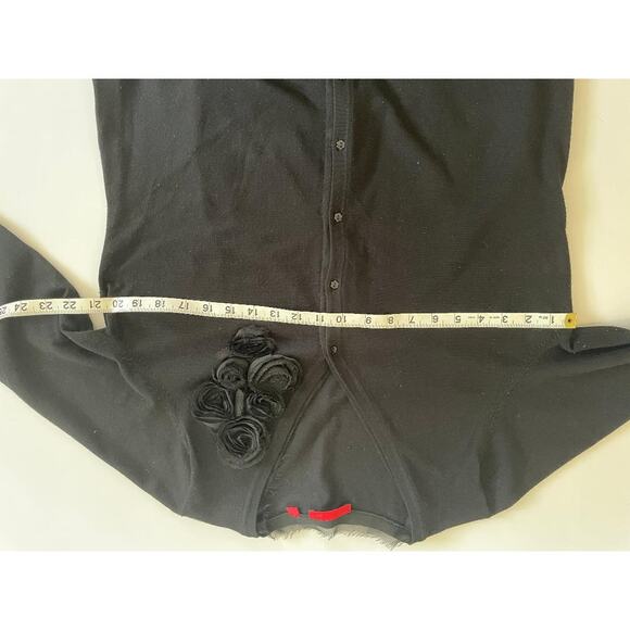 Red Black Sweater with Flowers‎ Three Quarter Sleeves Size X-Large - Picture 3 of 7